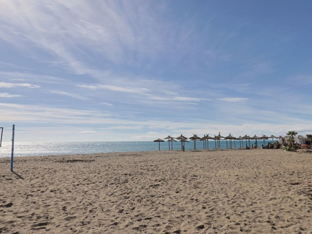 Appartement avec 3 Chambres  à Estepona