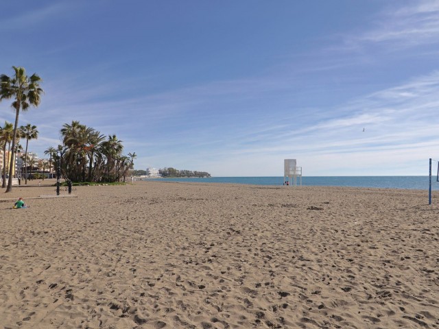 Appartement avec 3 Chambres  à Estepona