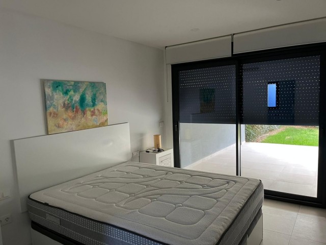 3 Bedrooms Apartment in Selwo