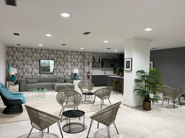 3 Bedrooms Apartment in Selwo