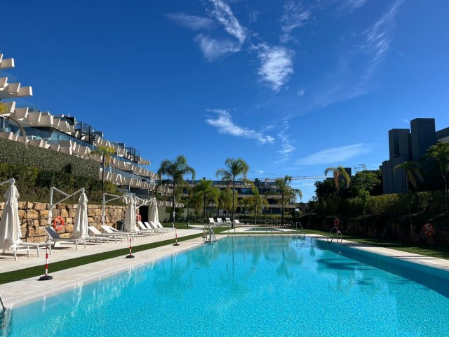 3 Bedrooms Apartment in Selwo