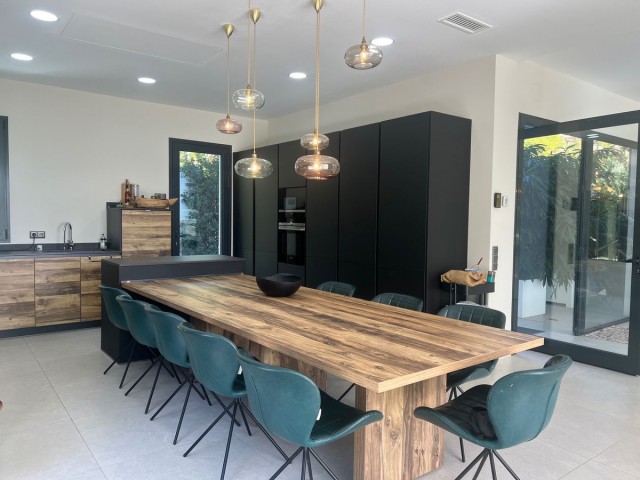 6 Makuuhuoneen Huvila Nagüeles