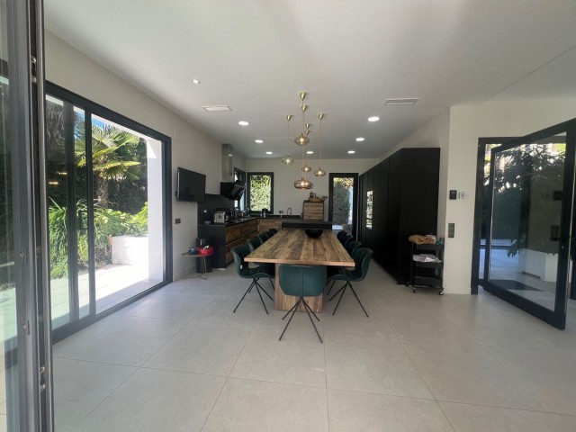 6 Makuuhuoneen Huvila Nagüeles