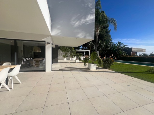 6 Makuuhuoneen Huvila Nagüeles