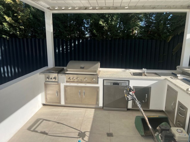 6 Makuuhuoneen Huvila Nagüeles