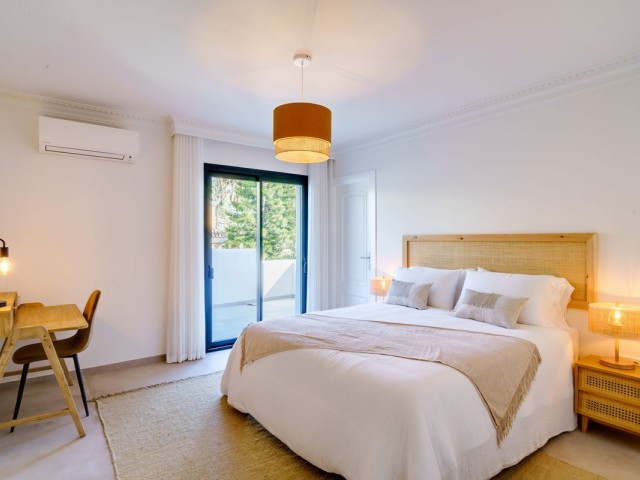6 Bedrooms Villa in Marbella