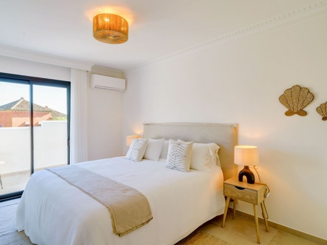 6 Bedrooms Villa in Marbella