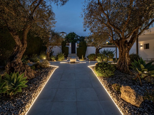 5 Slaapkamer Villa in Nueva Andalucía