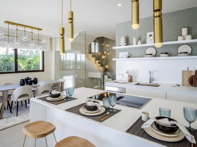 4 Bedrooms Villa in New Golden Mile