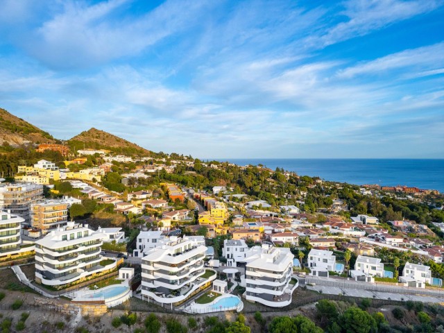 2 Bedrooms Apartment in Fuengirola