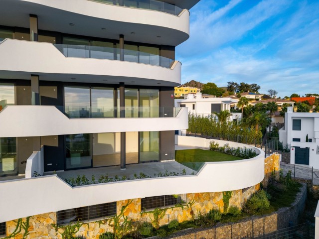 2 Bedrooms Apartment in Fuengirola