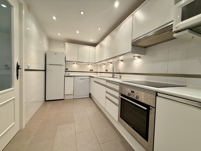 2 Bedrooms Apartment in The Golden Mile