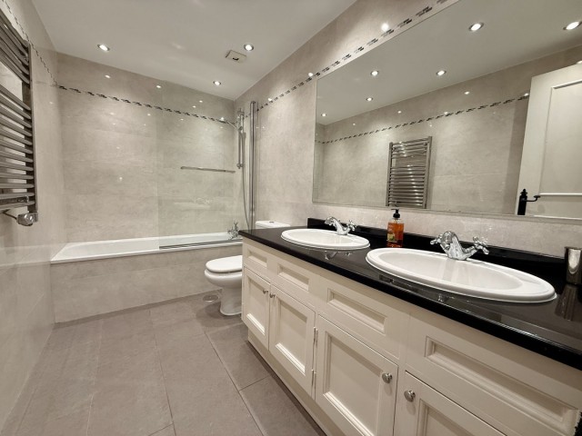 2 Bedrooms Apartment in The Golden Mile