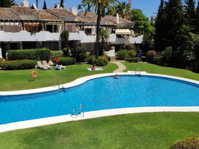 Apartment, The Golden Mile, R5293087