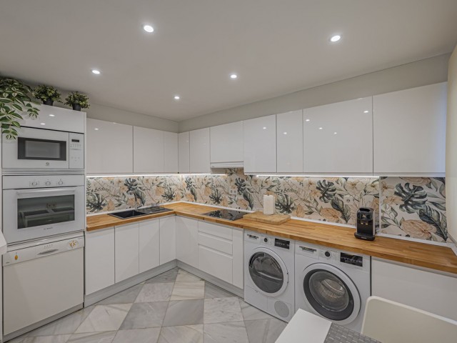 2 Bedrooms Apartment in Estepona