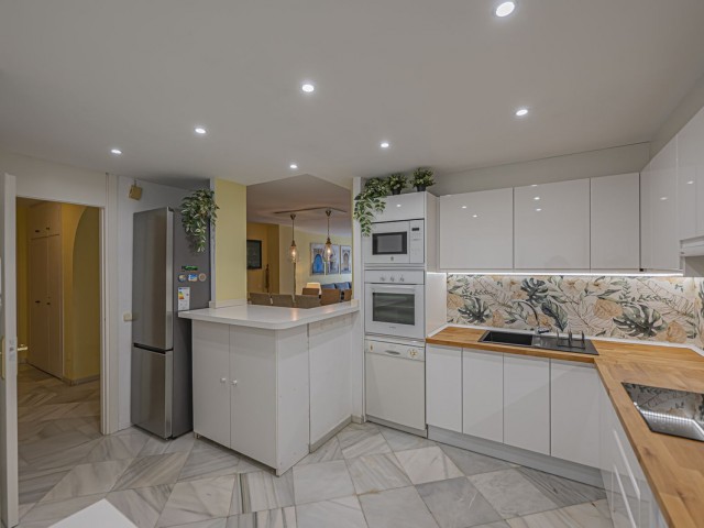 2 Makuuhuoneen Huoneisto Estepona