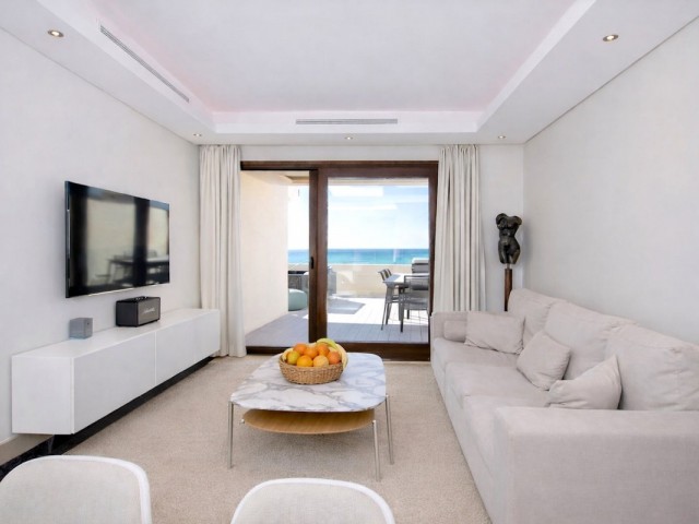 4 Bedrooms Apartment in Estepona