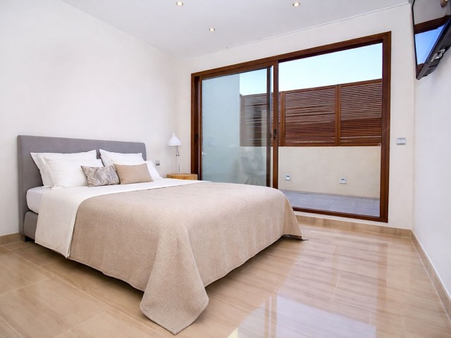 4 Bedrooms Apartment in Estepona