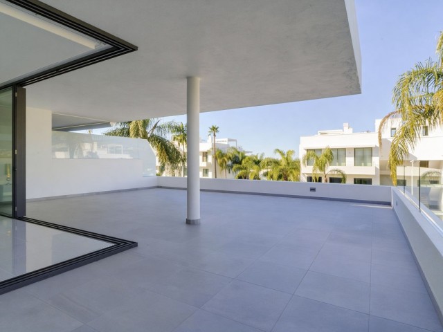 3 Bedrooms Apartment in New Golden Mile