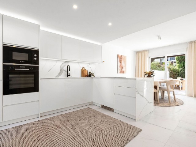 3 Bedrooms Townhouse in Nueva Andalucía