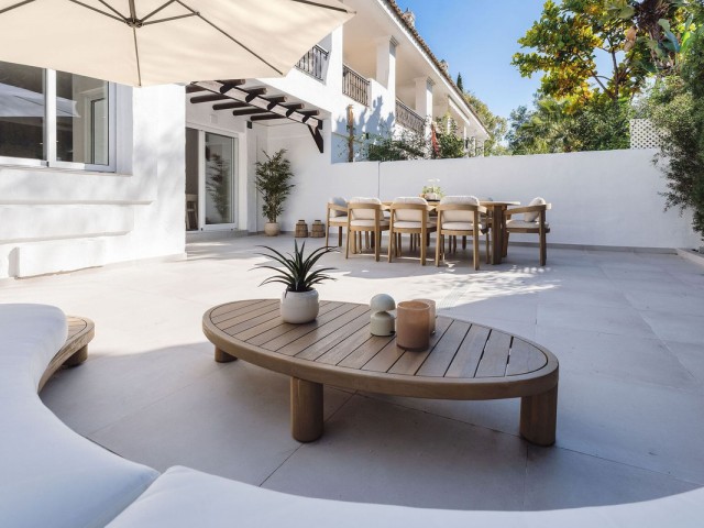 3 Bedrooms Townhouse in Nueva Andalucía