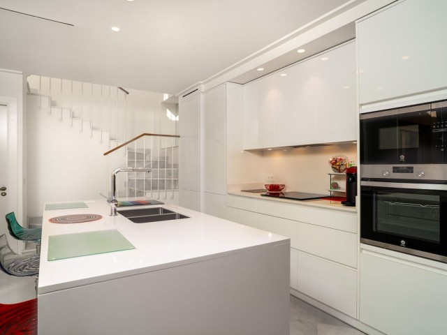 4 Bedrooms Apartment in Málaga Centro