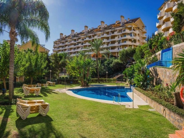 3 Bedrooms Apartment in Nueva Andalucía