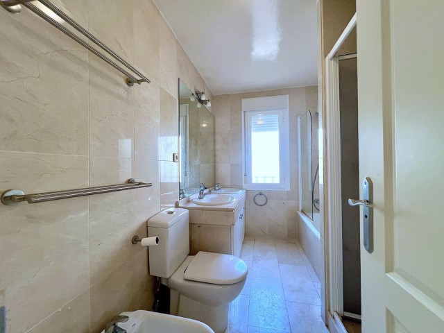 Villa, Riviera del Sol, R5310982