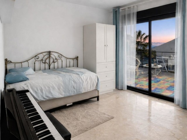 Apartamento con 3 Dormitorios  en Riviera del Sol