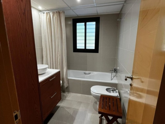 Apartamento con 3 Dormitorios  en Riviera del Sol