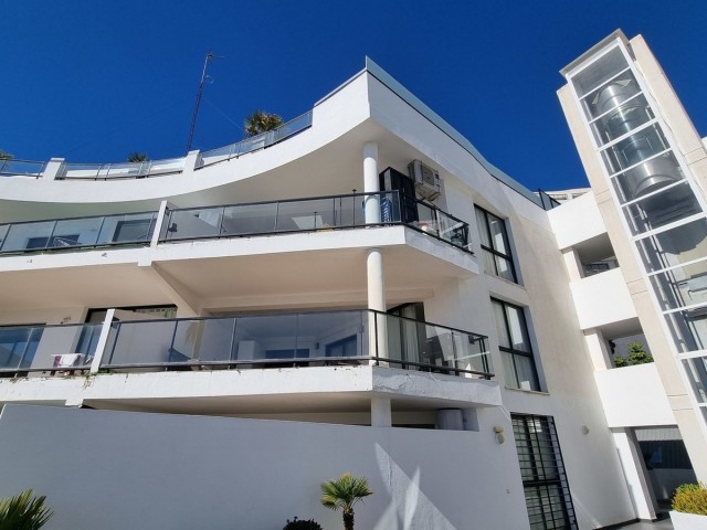Apartamento con 3 Dormitorios  en Riviera del Sol