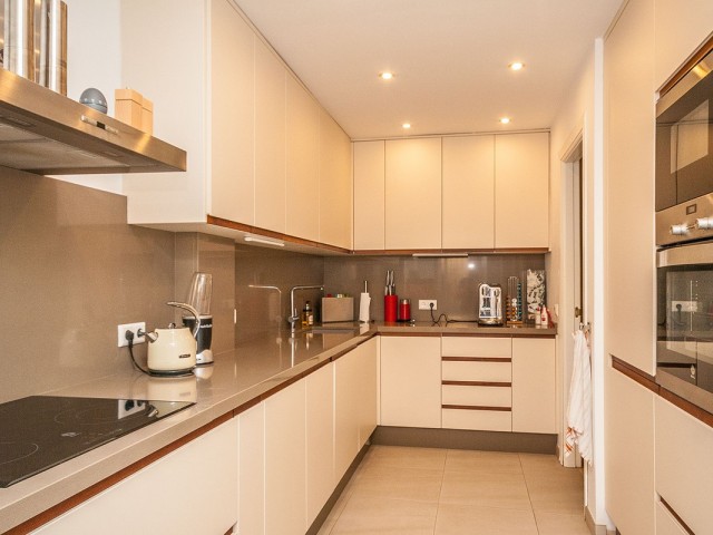 3 Schlafzimmer Apartment in Elviria