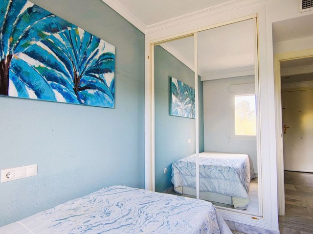 4 Bedrooms Apartment in Nueva Andalucía