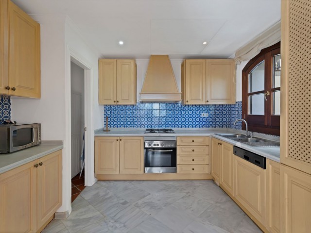 3 Bedrooms Townhouse in Benahavís