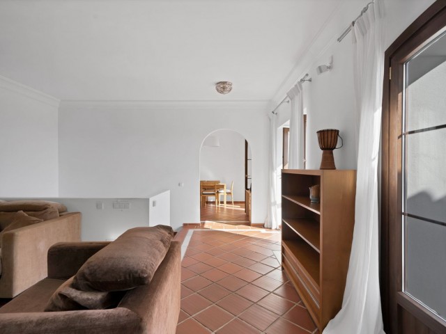 3 Bedrooms Townhouse in Benahavís