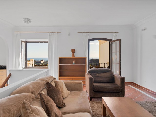 3 Bedrooms Townhouse in Benahavís