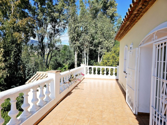 5 Makuuhuoneen Huvila Benahavís