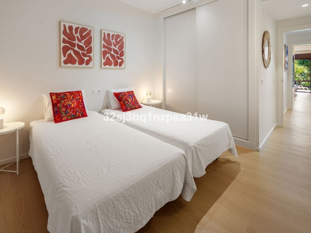 2 Bedrooms Apartment in Estepona