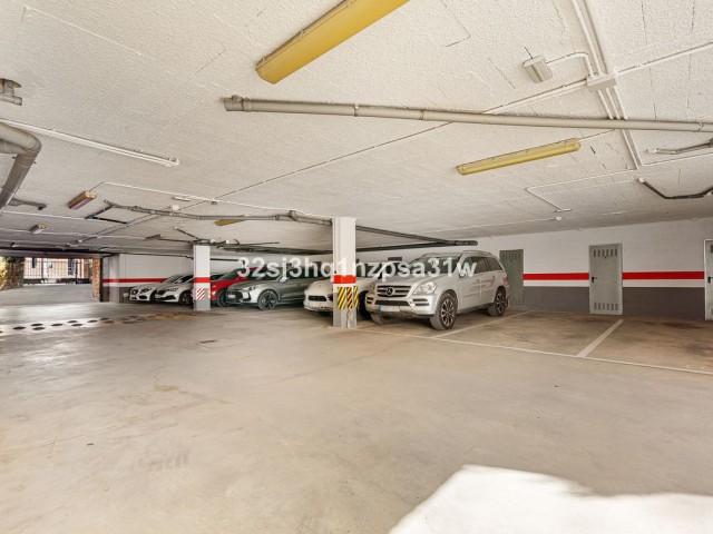 2 Bedrooms Apartment in Estepona