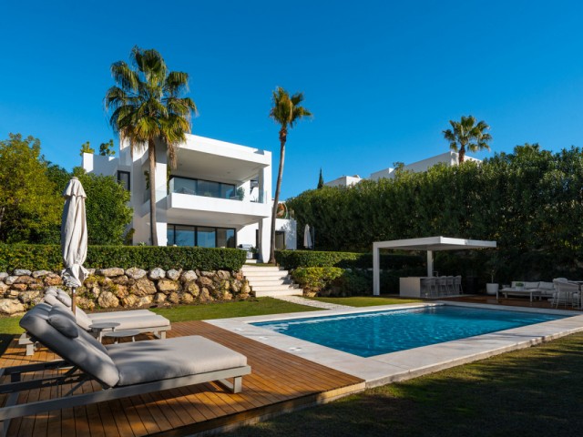 6 Bedrooms Villa in Nueva Andalucía