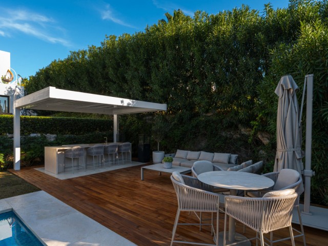 6 Bedrooms Villa in Nueva Andalucía