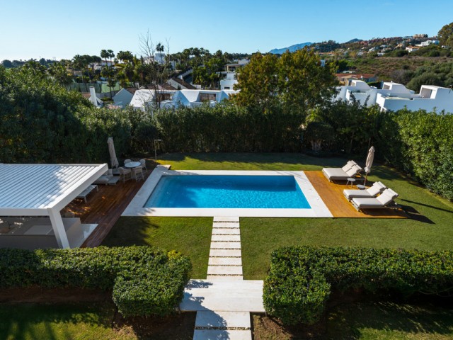 6 Bedrooms Villa in Nueva Andalucía