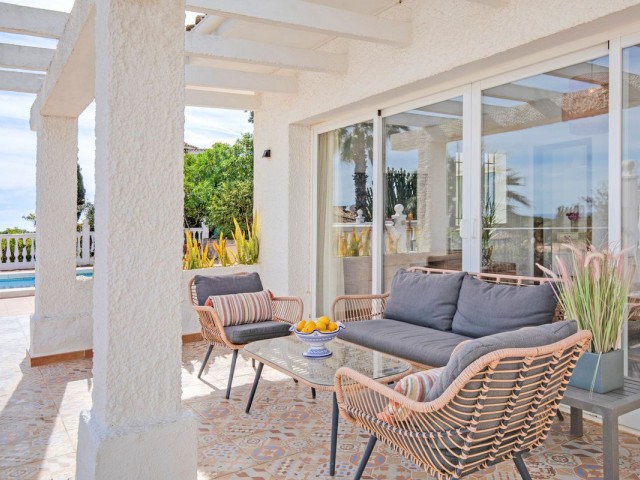 Villa con 5 Dormitorios  en Torrenueva