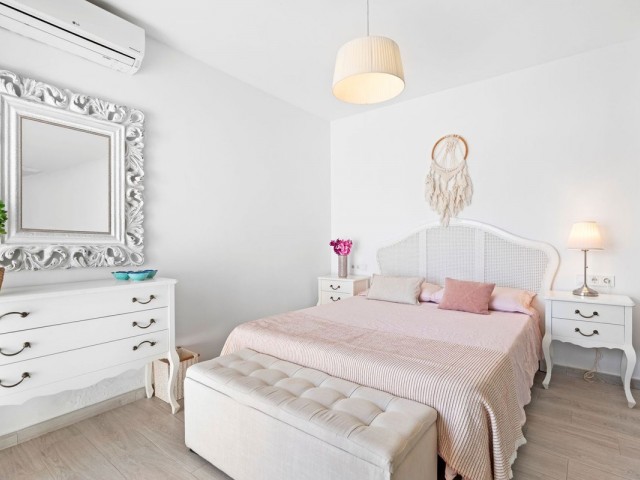 Villa con 5 Dormitorios  en Torrenueva