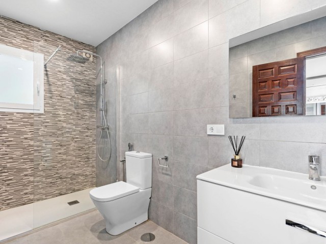 Villa con 5 Dormitorios  en Torrenueva