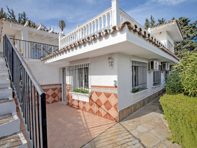 Villa con 5 Dormitorios  en Torrenueva