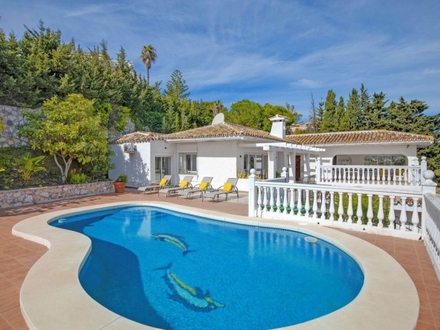 Villa con 5 Dormitorios  en Torrenueva