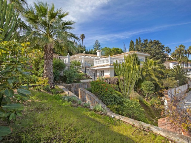 Villa con 5 Dormitorios  en Torrenueva