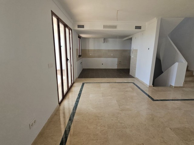 2 Schlafzimmer Reihenhaus in Doña Julia