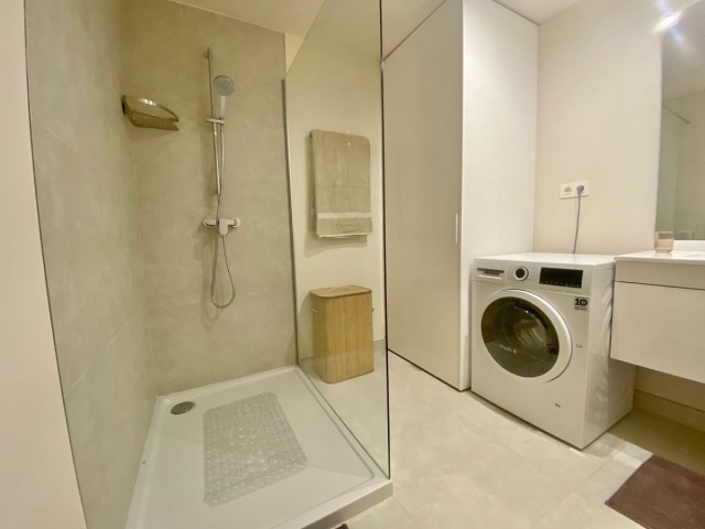 Apartamento con 2 Dormitorios  en La Cala de Mijas